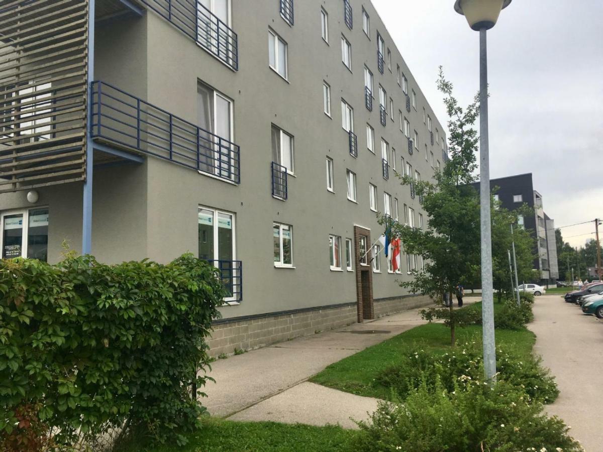 Apartment Near Centre Tartu Zewnętrze zdjęcie